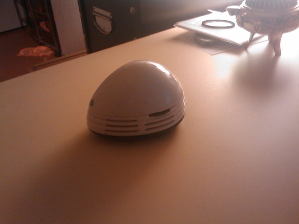 der Flunsal Fesl ma deskbuddy, lemme show you it