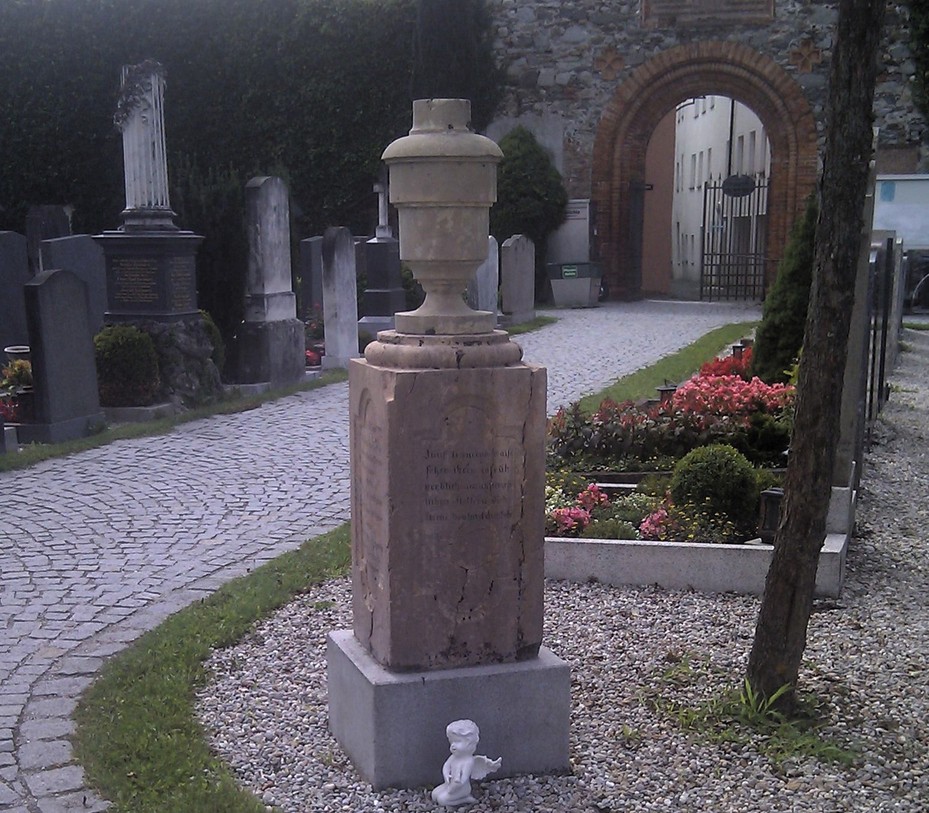 Grabstelle Friedhof Wasserburg